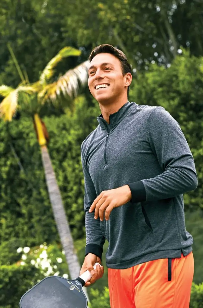 TOP AND SHORTS BY MUNICIPAL.