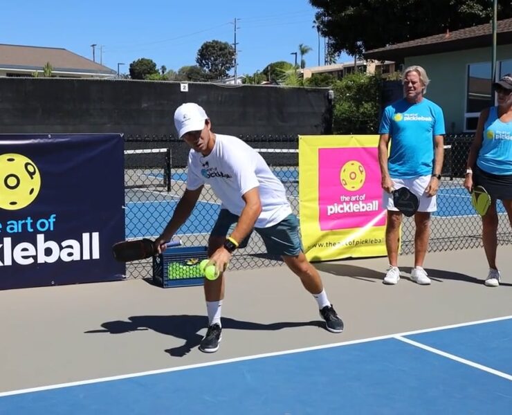 Best Techniques for a Beginners' Serve in Pickleball