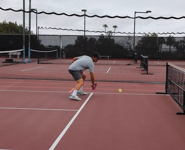 How to Hit Backhand Dinks in Pickleball