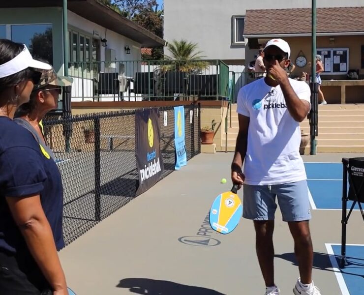 Technique Overview of the Sidespin and Topspin Serves in Pickleball